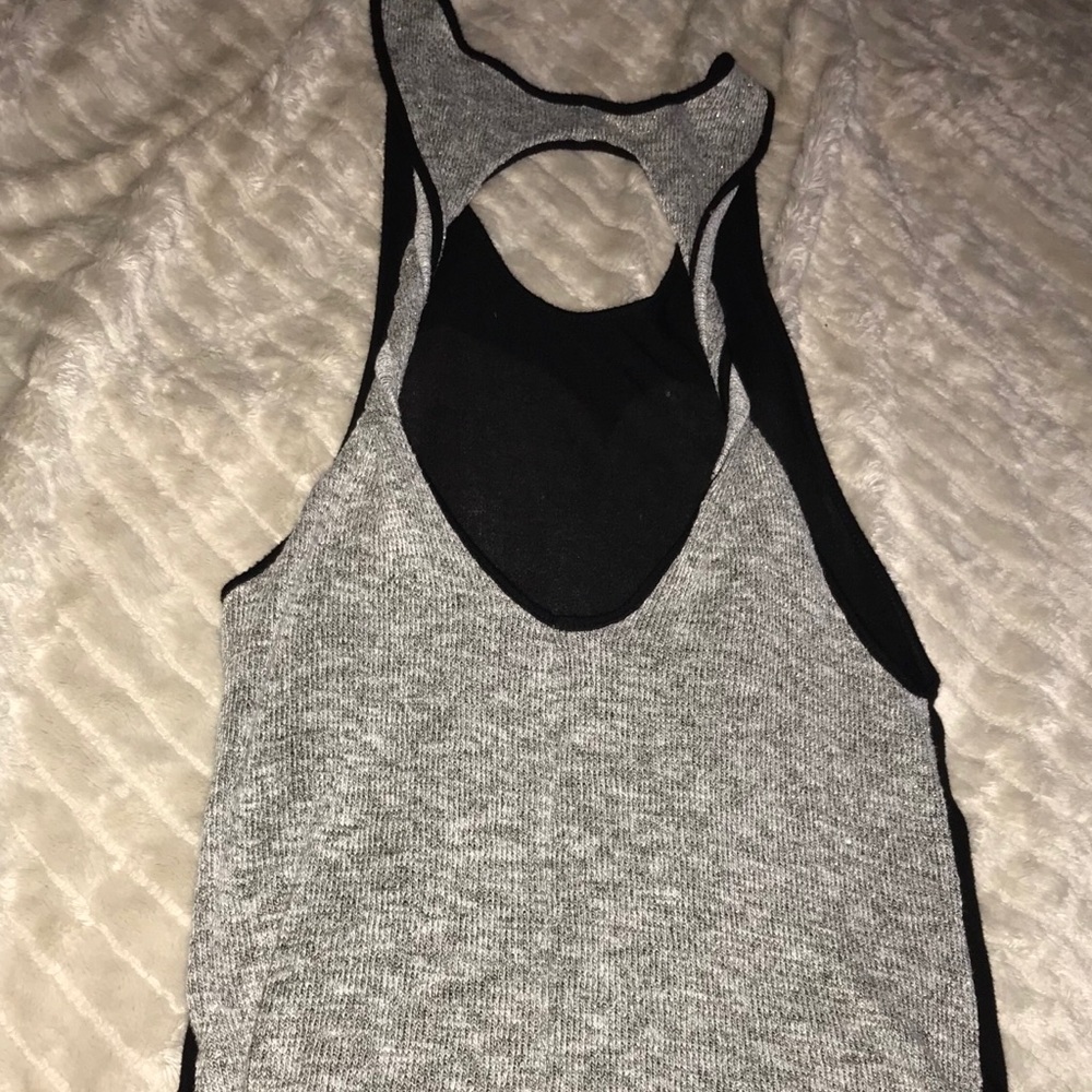 Tank Size Small - Picture 2 of 4